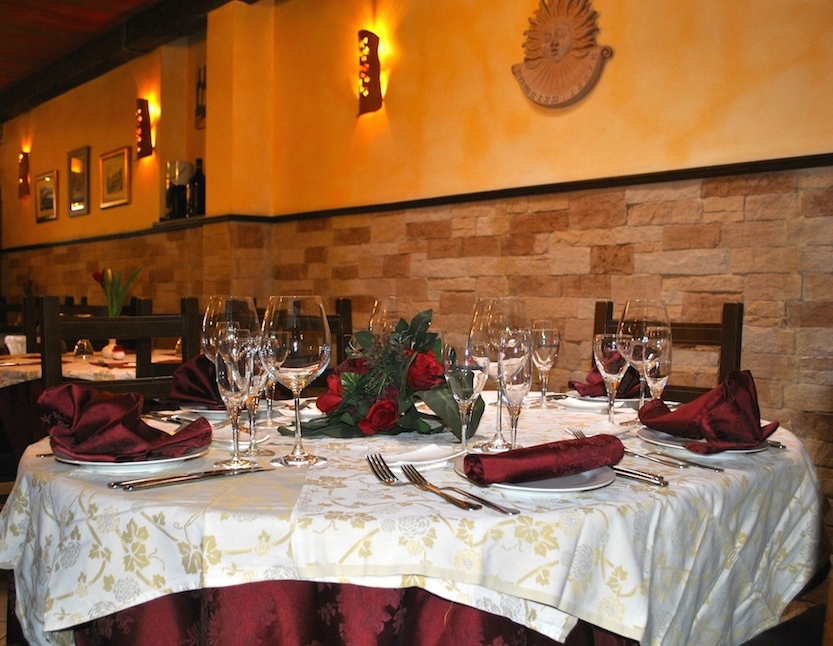 Table dressée au restaurant La Trattoria dei Quattro